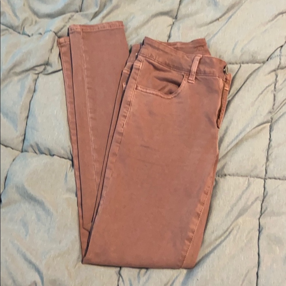 Pink High Wasted American Eagle Jeans!🌺